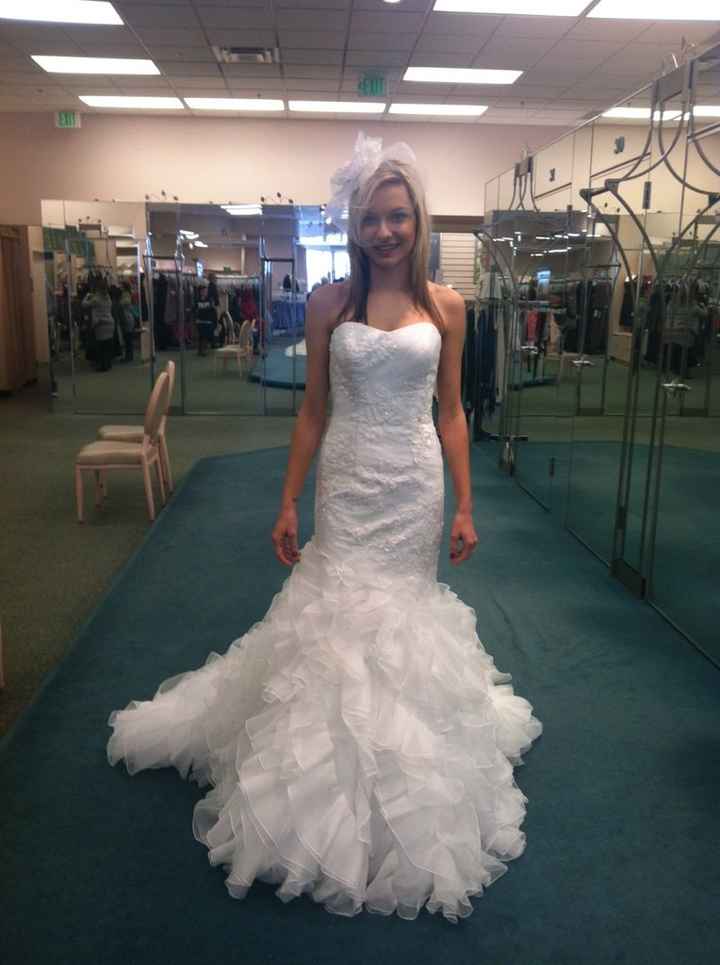I WENT DRESS SHOPPING *PICS :)