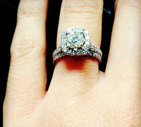 Show me yours!   I can't believe it but when I look at my wedding ring set, pic