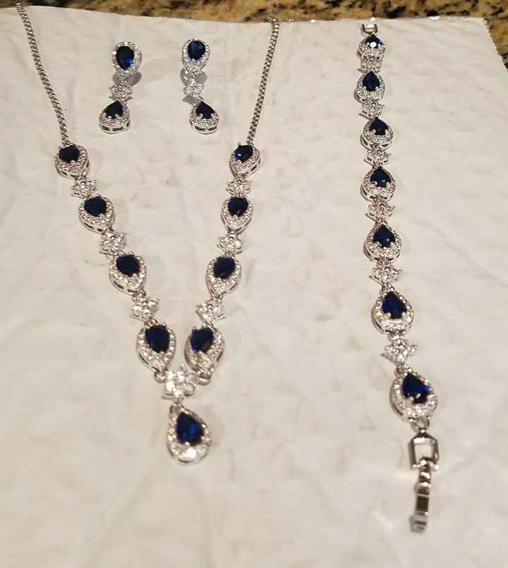 Show me your wedding jewelry please :)