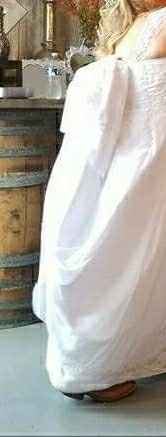 Train tucked in back of dress?