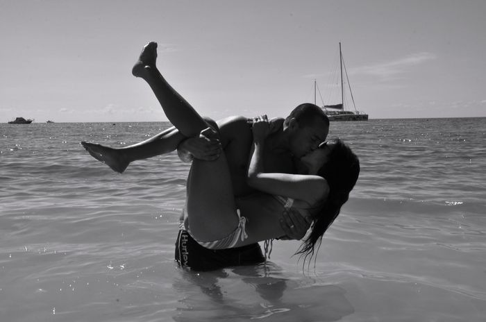Where are you going for your honeymoon and for how long?? :)