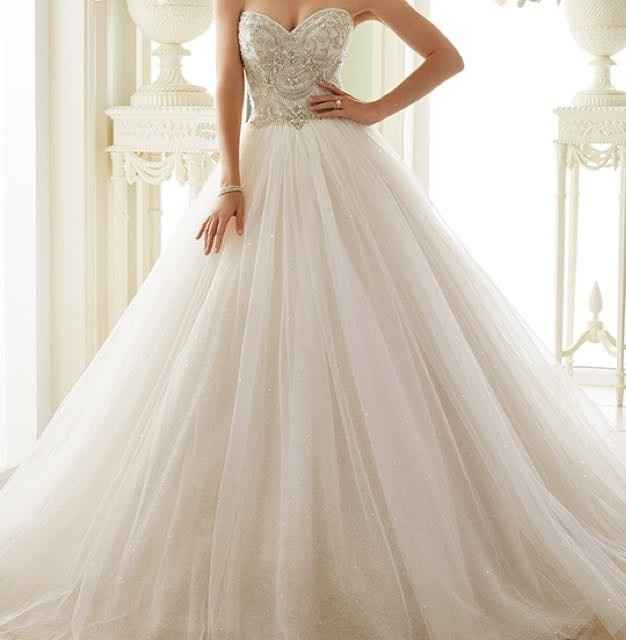 Where can I find tiny dresses??