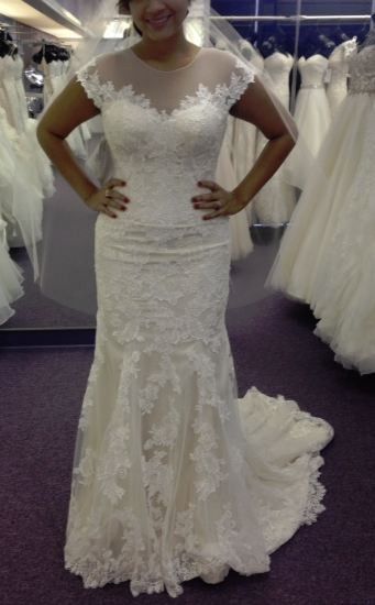 So who wants to show me your STELLA YORK dress???