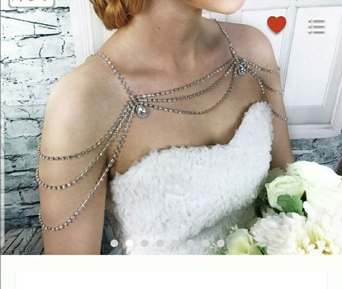 Jewelry and head pieces. - 2