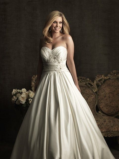 dress questions ..... so undecided (w pics)