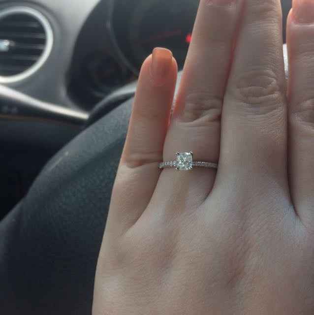 Anyone NOT like their engagement ring Weddings Etiquette and