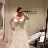 Long sleeve wedding dress love!