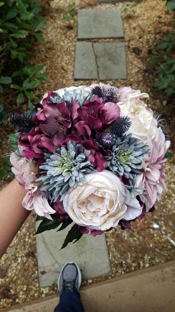 In a funk so DIY'ed my bouquet today on a whim!