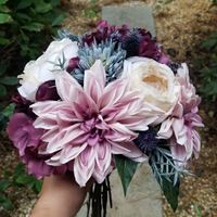 In a funk so DIY'ed my bouquet today on a whim!