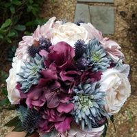 In a funk so DIY'ed my bouquet today on a whim!