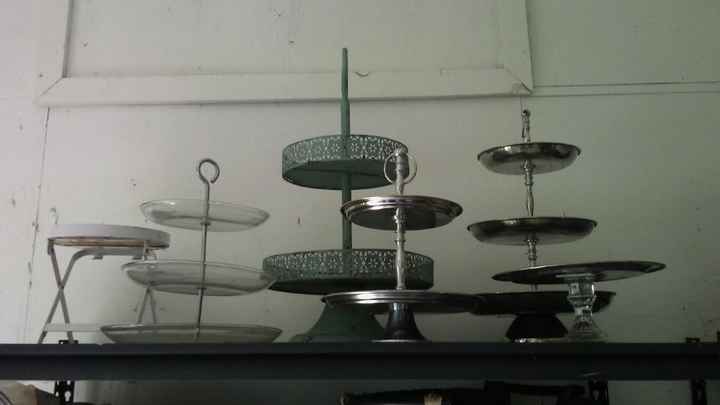 dessert stands