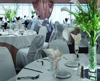 compare, brag & bash (pics) -your caterer, included with the venue? Hired out? Family friend? DIY? P