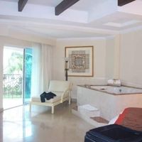 Honeymoon in Mexico-So Indecisive