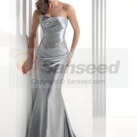 The Other Dress. . . Lets See Them ladies!!! Show Them Off :)