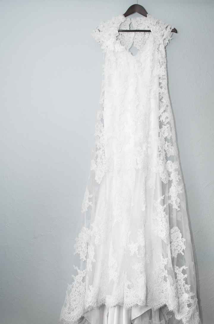 Allure wedding dress help!
