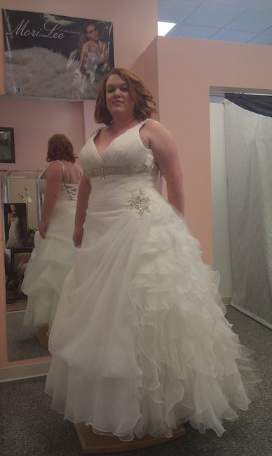 Weird OBSESSION: I love seeing brides in their ACTUAL dresses :)