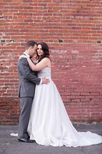 Brides that wore their hair down..did it stay?