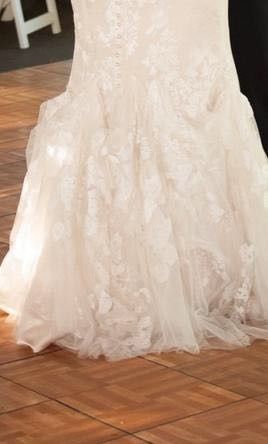 Casablanca Style 2142 Bustle??