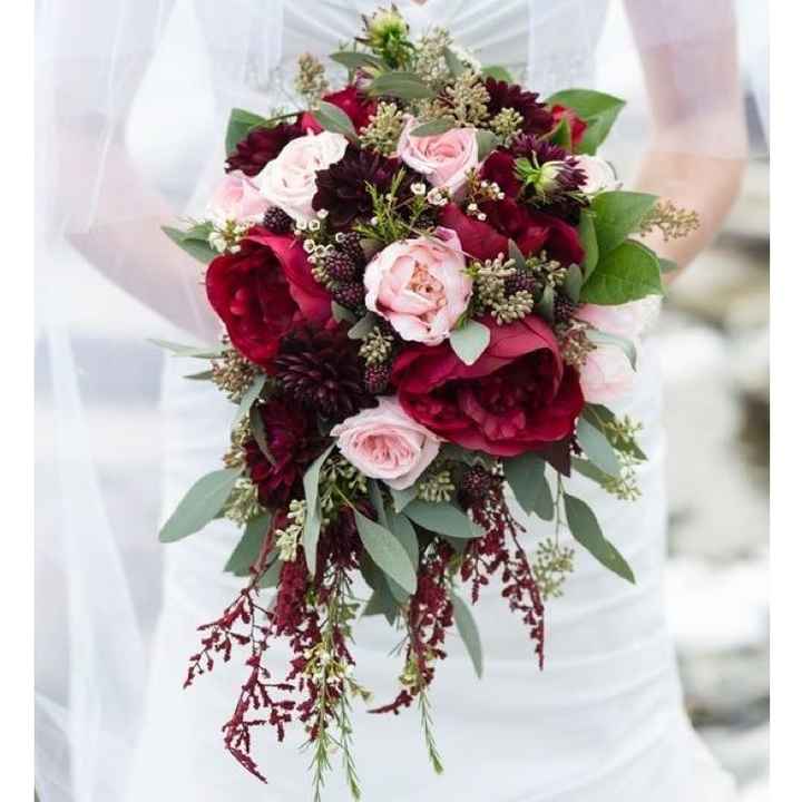 Show us your bouquets/centerpieces! (pics)