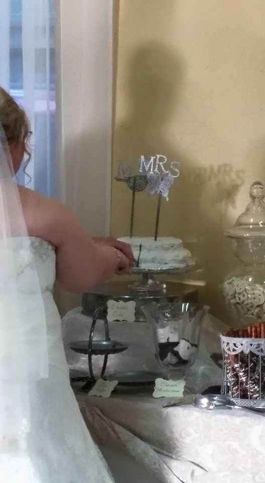 BAM...non-pro pics. Updated with pro pics in comments!