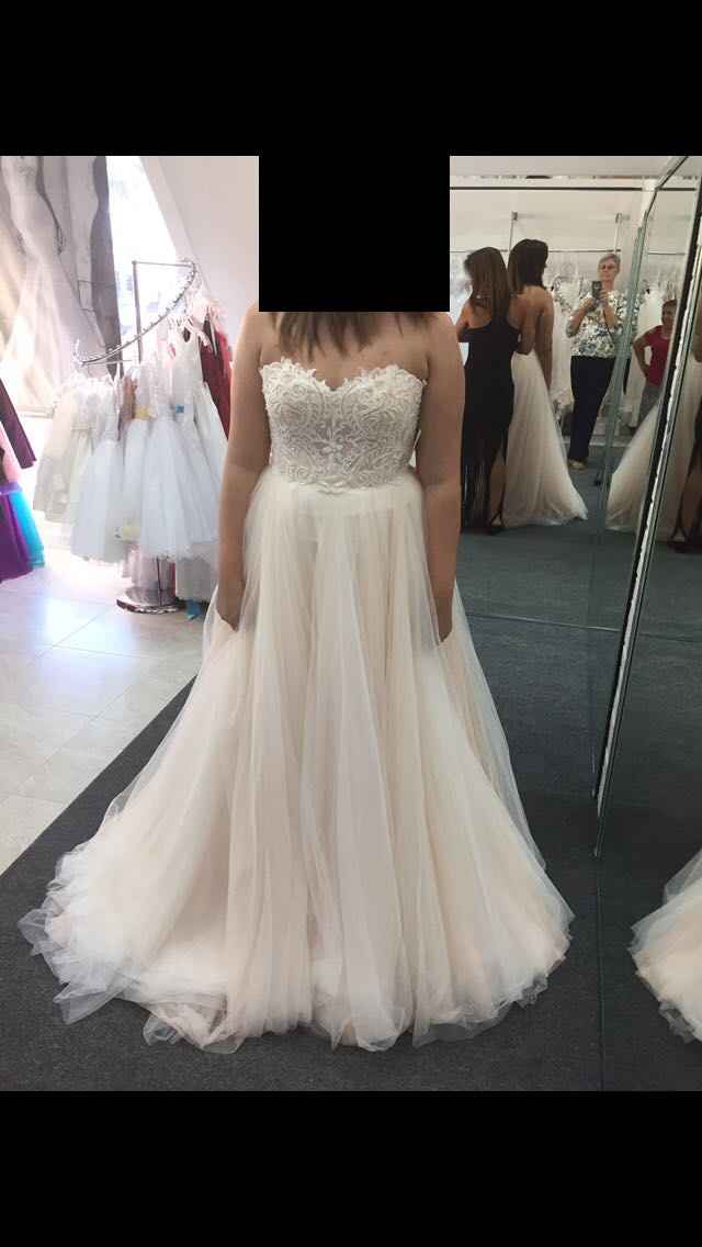  First Round Dress Shopping! - 4