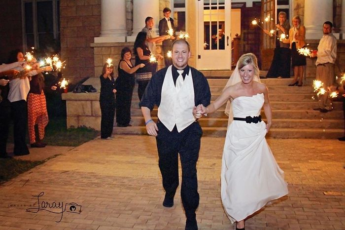 Sneak Pro Pics!!! UPDATE with a list of didn't haves at the wedding