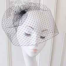 Can I see your veils? Or the one you want to get...