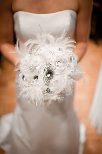 DIY Brooch Bouquet
