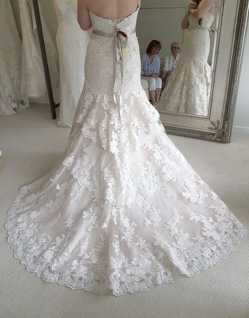 Lets see those dresses!