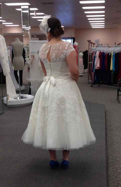I need more dress porn in my life...