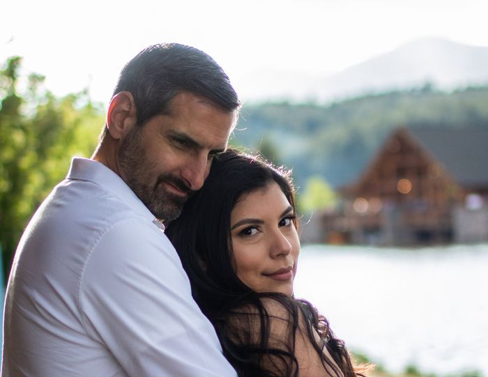 Admidst the Covid-19 panic, post your favorite picture from your engagement shoot. 18