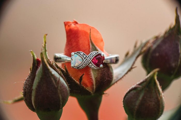 Small/tiny engagement and wedding rings? Let's show them off! 6