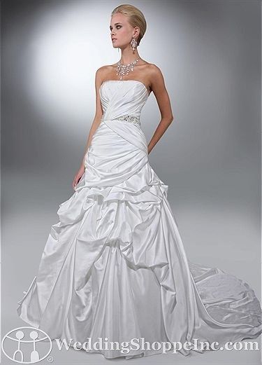 Are there any online dress sites that aren't knock off sites?
