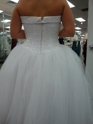 I BOUGHT MY DRESS!!!!  (lots of pics!!!!)