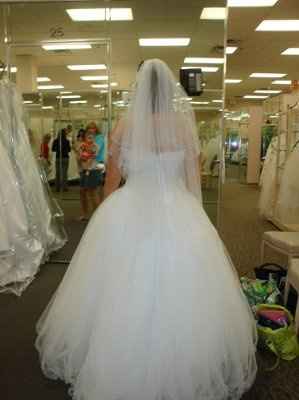 I BOUGHT MY DRESS!!!!  (lots of pics!!!!)