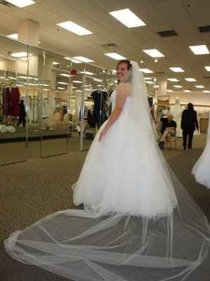 I BOUGHT MY DRESS!!!!  (lots of pics!!!!)