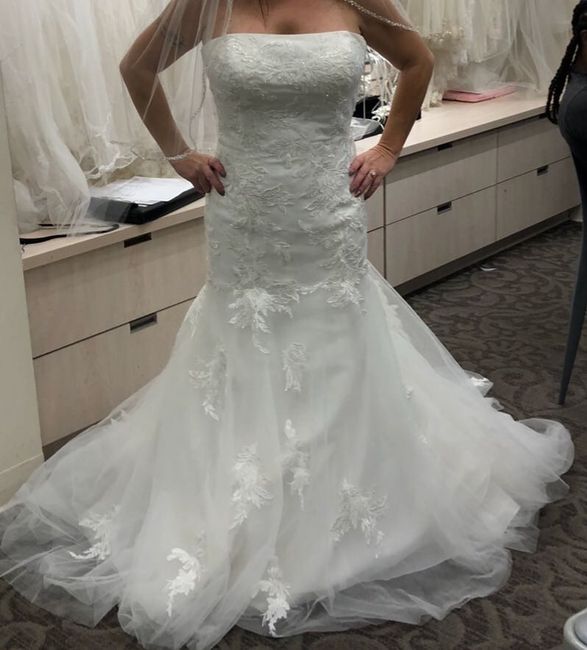 Please show your wedding dress, ladies - 1