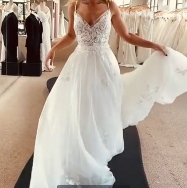 Help Identifying a Dress - 1