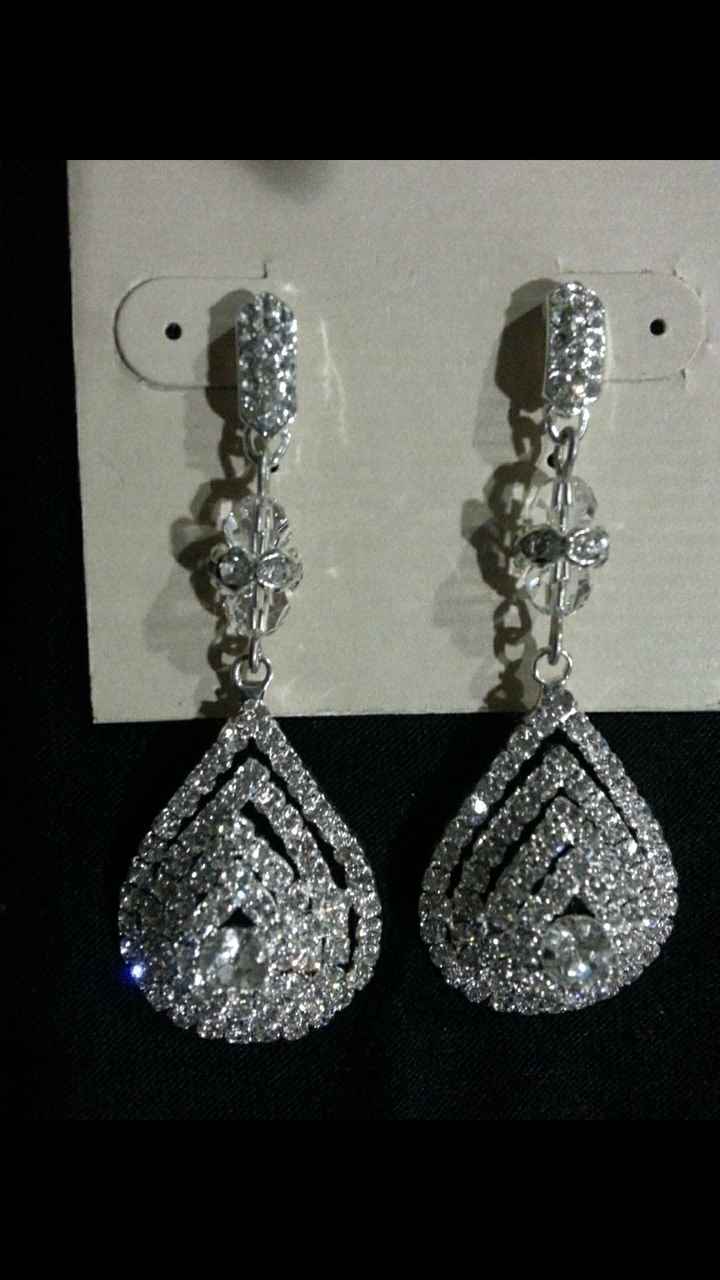 Show me your earrings!!