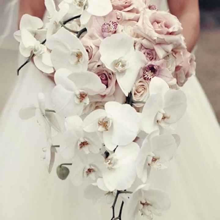 Calling all cascade style bouquets !