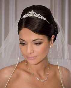 Tiara or veil?