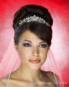Tiara or veil?