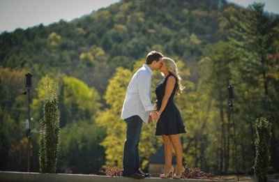 May I Present to You... My Engagement Pics!