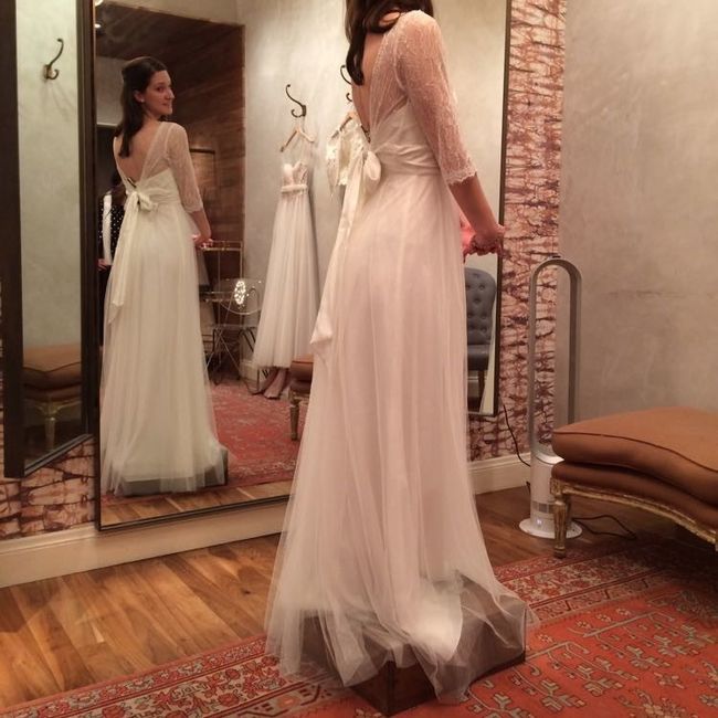 I wanna see your wedding dress!