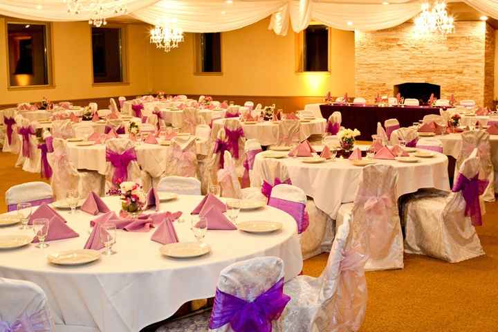 Can I get some venue / dress porn?