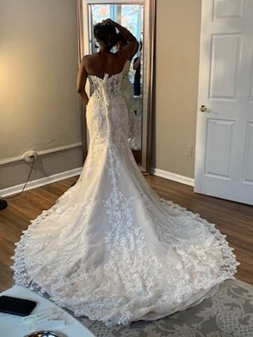 Does Your Dress Have a Train? 6