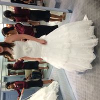 I'm not in love with my dress anymore :(