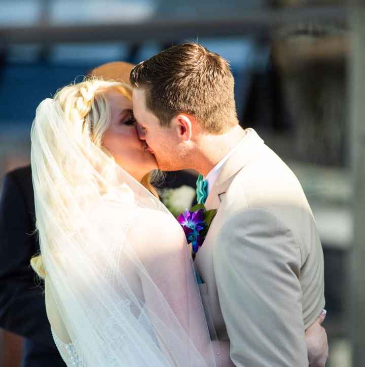 First kiss as husband and wife - 1