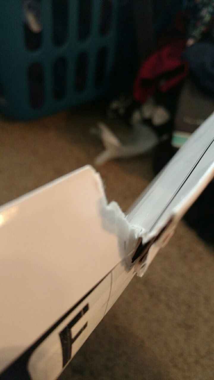 Damaged packaging from WPD for invitation samples?