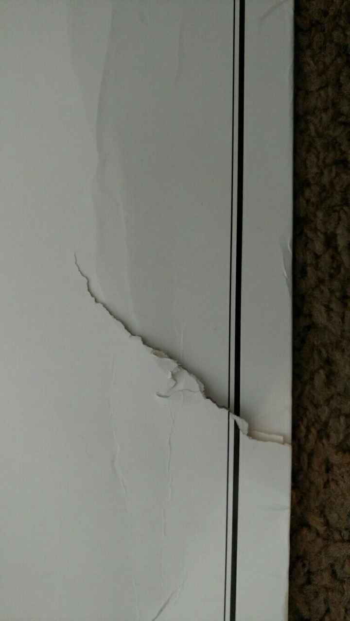 Damaged packaging from WPD for invitation samples?
